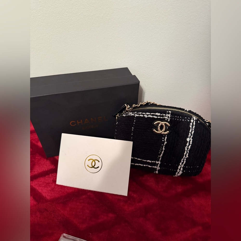 GWP Chanel Black and White Crossbody Bag